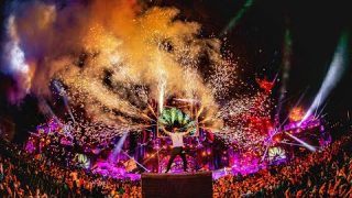 Dimitri Vegas & Like Mike Live At Tomorrowland 2019 (FULL Mainstage HD Set)